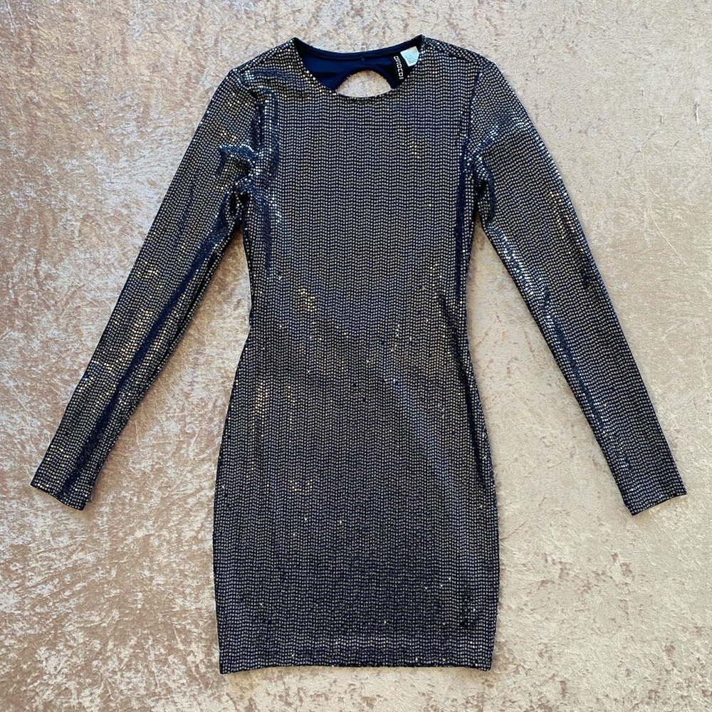 Party dress with sequins